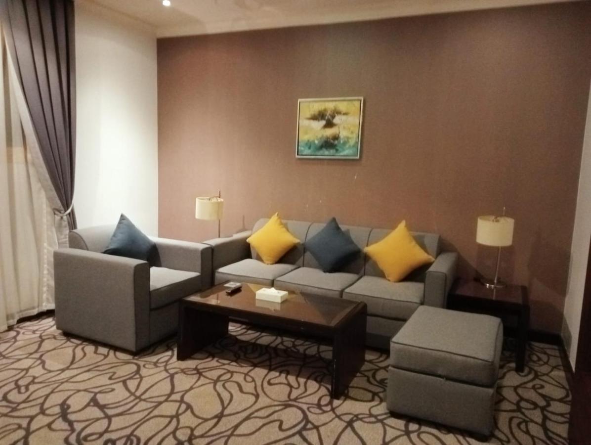 Golden Tulip Al Khobar Hotel Exterior photo