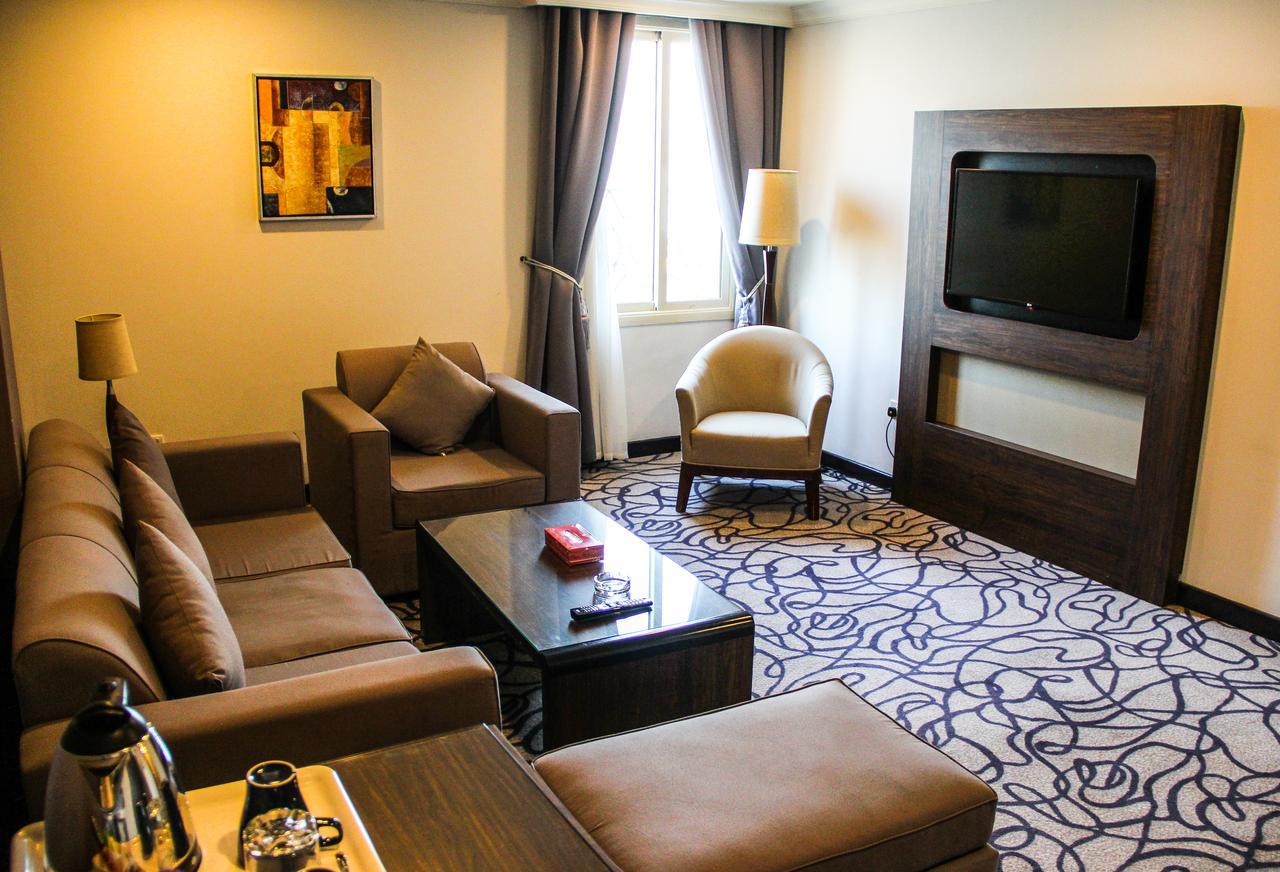 Golden Tulip Al Khobar Hotel Exterior photo