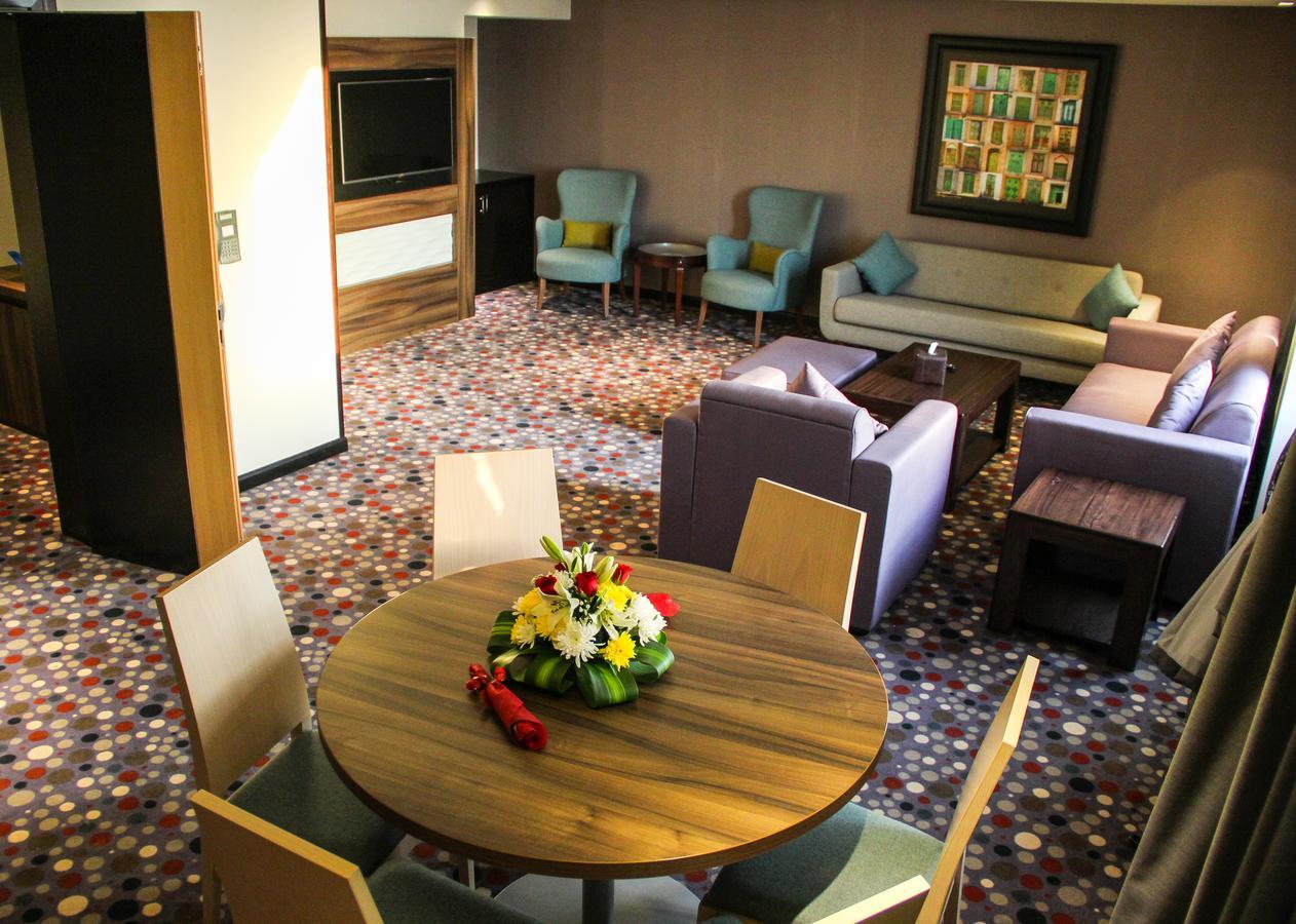 Golden Tulip Al Khobar Hotel Exterior photo
