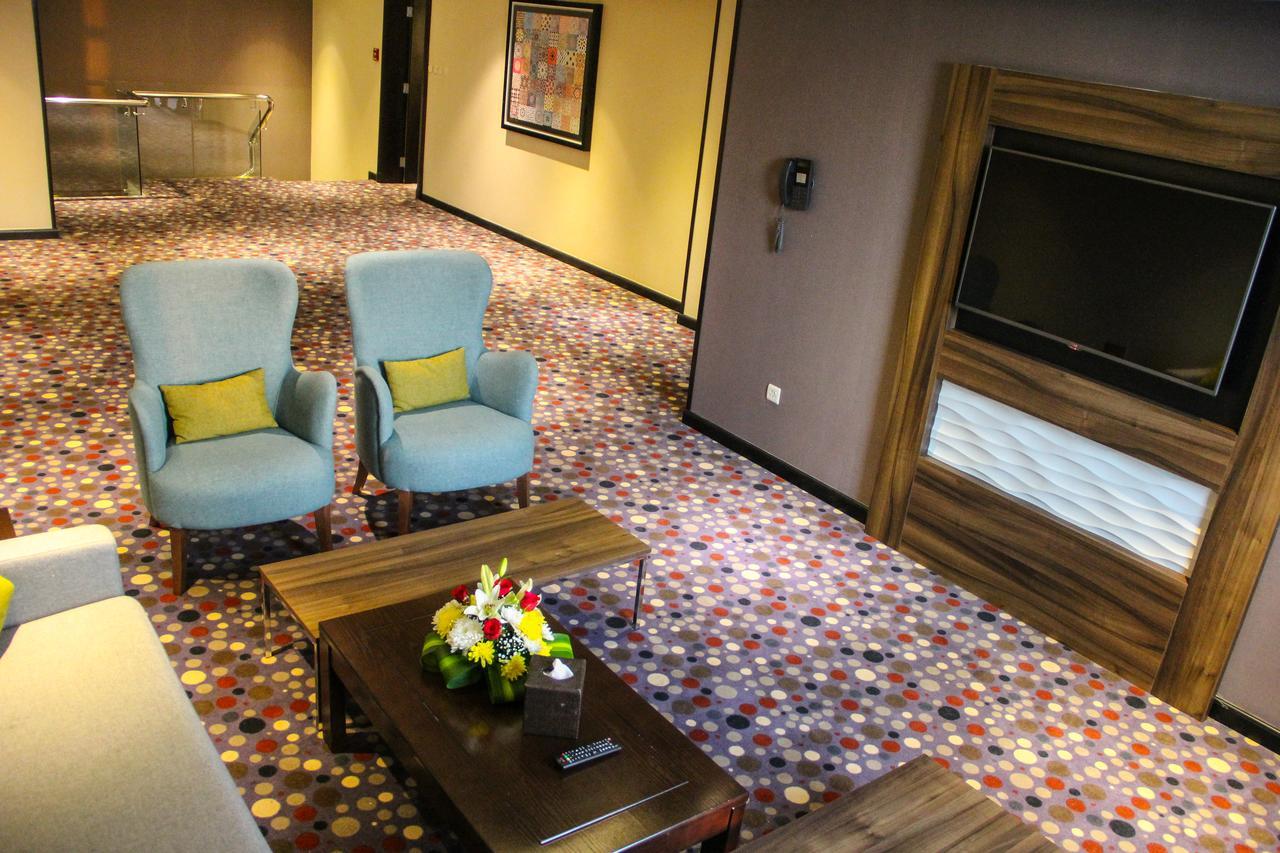 Golden Tulip Al Khobar Hotel Exterior photo